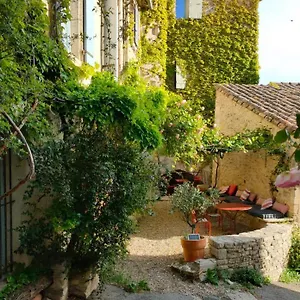  Bed & Breakfast La Maison Près De La Fontaine