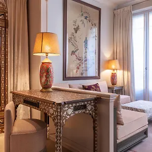 ***** Hotel De Montesquieu Francia